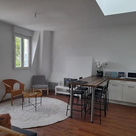 Dans Petit Chateau En Centre Apartment Lagny-sur-Marne