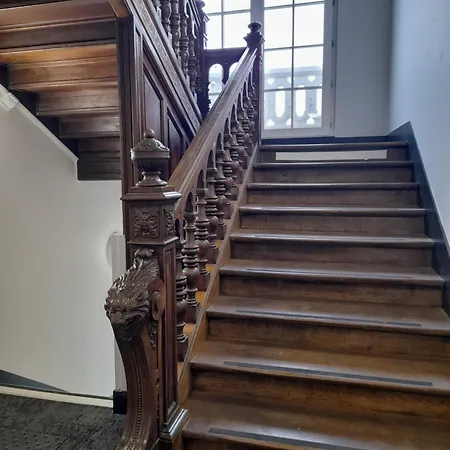 Apartment Dans Petit Chateau En Centre